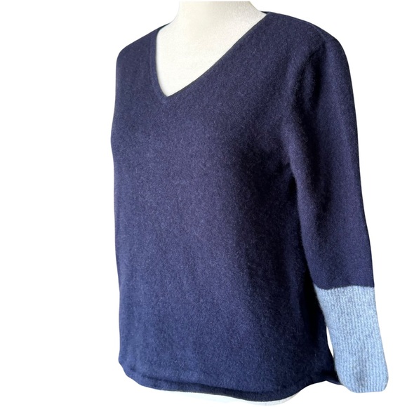 Cashmere Navy Sweater Sz Sm - Picture 7 of 11